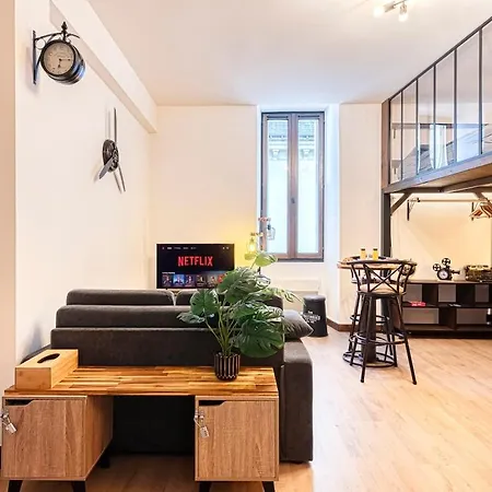 Lascension Ralliement A 30m Billard & Netflix * Angers